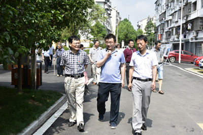 市直机关工委机关党支部开展“讲政治、有信念、看变化、求作为”主题党日活动