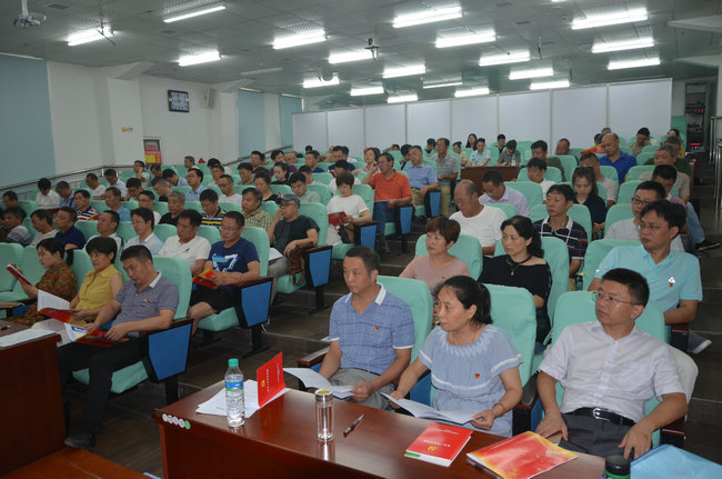 市直机关工委积极开展基层党组织书记学习贯彻十九大精神培训暨“双创双修”宣教活动