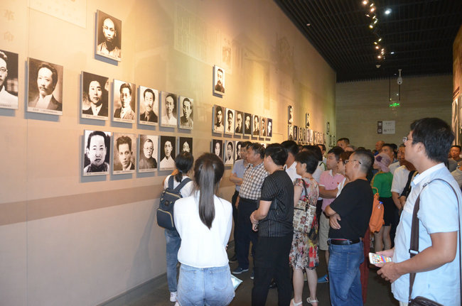 市直机关工委积极开展基层党组织书记学习贯彻十九大精神培训暨“双创双修”宣教活动
