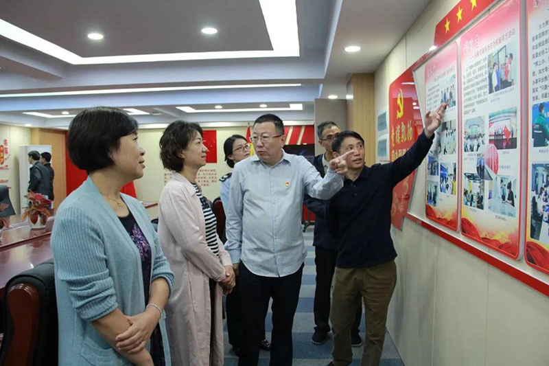 市直机关工委督导机关党建“三化”工作