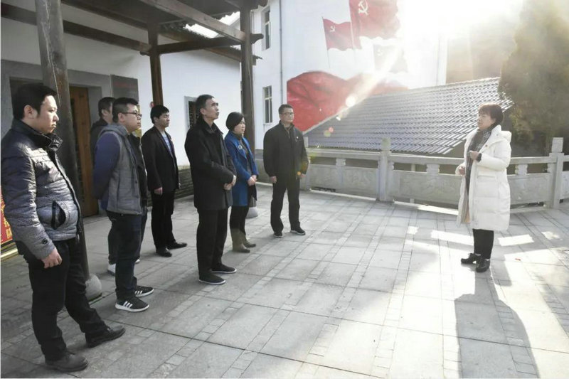 市直机关工委开展“强化政治担当 打造模范机关”主题党日活动