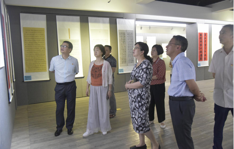 “学党史、悟初心、品文化” 景德镇书画大赛作品展开幕