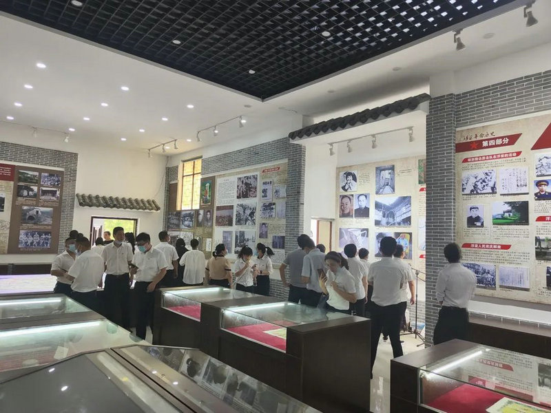喜迎党的二十大！市直机关工委组织市直机关新发展党员集体入党宣誓仪式暨“追寻红色记忆，践行社会主义核心价值观”主题活动