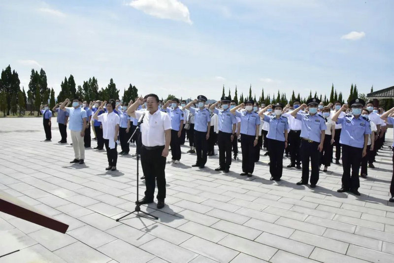 喜迎党的二十大！市直机关工委组织市直机关新发展党员集体入党宣誓仪式暨“追寻红色记忆，践行社会主义核心价值观”主题活动