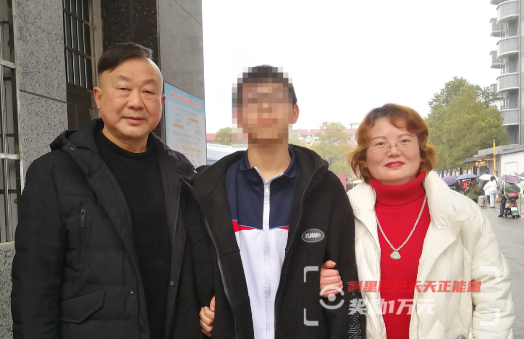 糟了，一氧化碳！快救人…...