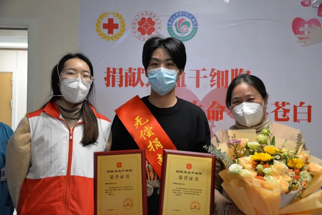江西省大学生两度救助同一患者