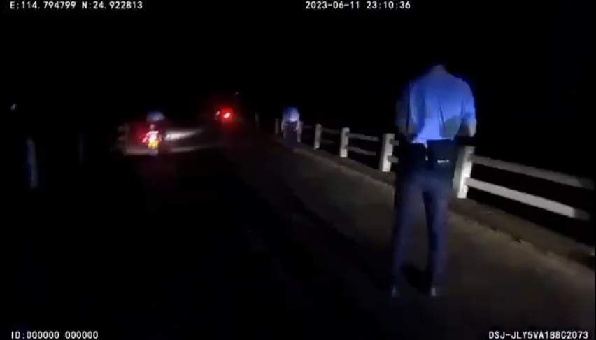 一分钟，救两人！