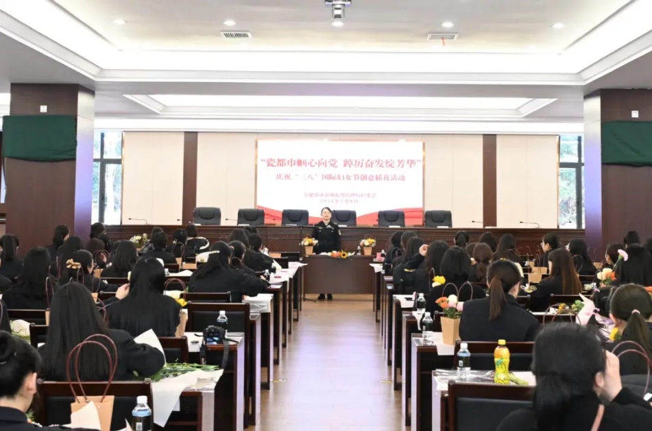 【新时代赣鄱先锋】一身“市监蓝” 一颗赤诚心——记群众身边好党员汪元筠