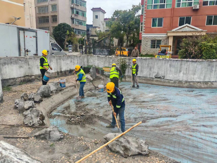 党建引领办实事，情暖社区解民忧